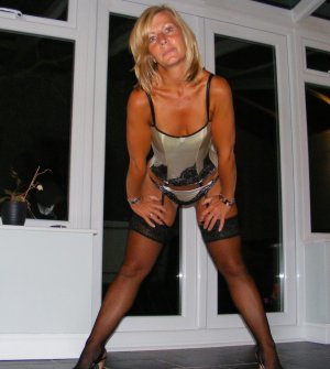 Hivda prostituée à Bain-de-Bretagne, 35